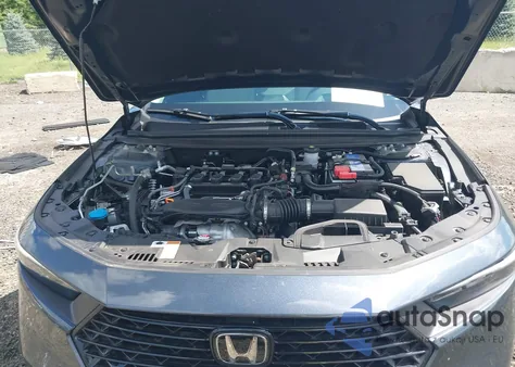 2024 Honda Accord Ex z USA, uszkodzony, nr VIN 1HGCY1F32RA093111